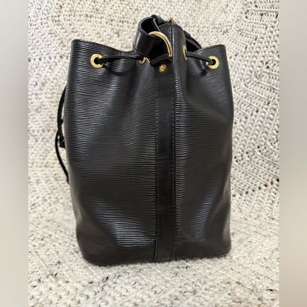 Louis Vuitton Black Epi Noe Bucket Bag - Picture 4 of 16